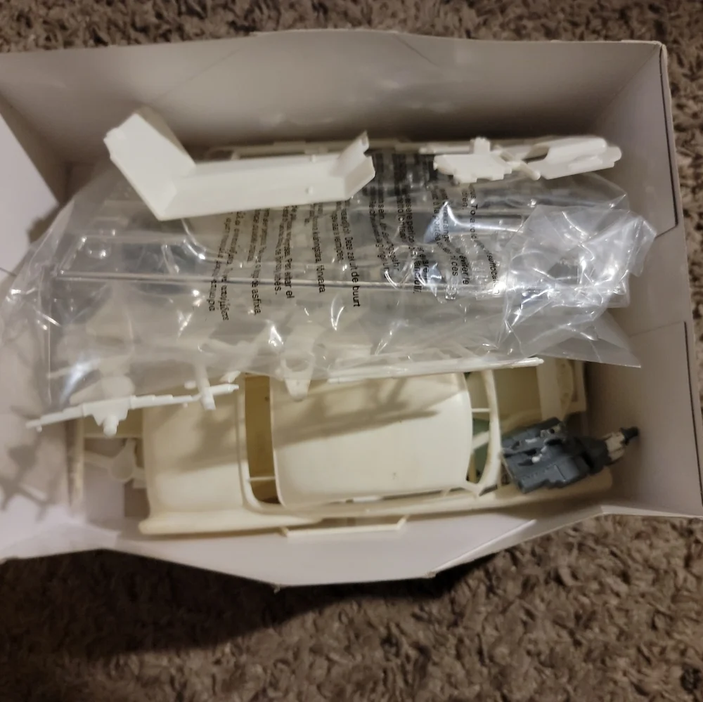 AMT Model Kit 51 Chevrolet Bel Air 